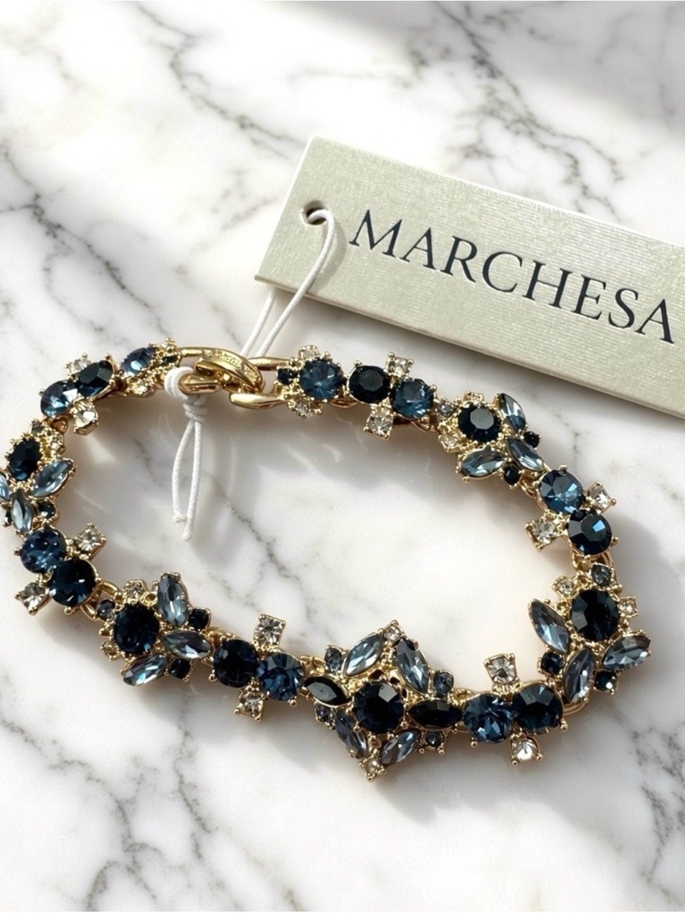 Marchesa Swarovski, poxy
and Glass Stones Montana
Dramatic Flex Bracelet